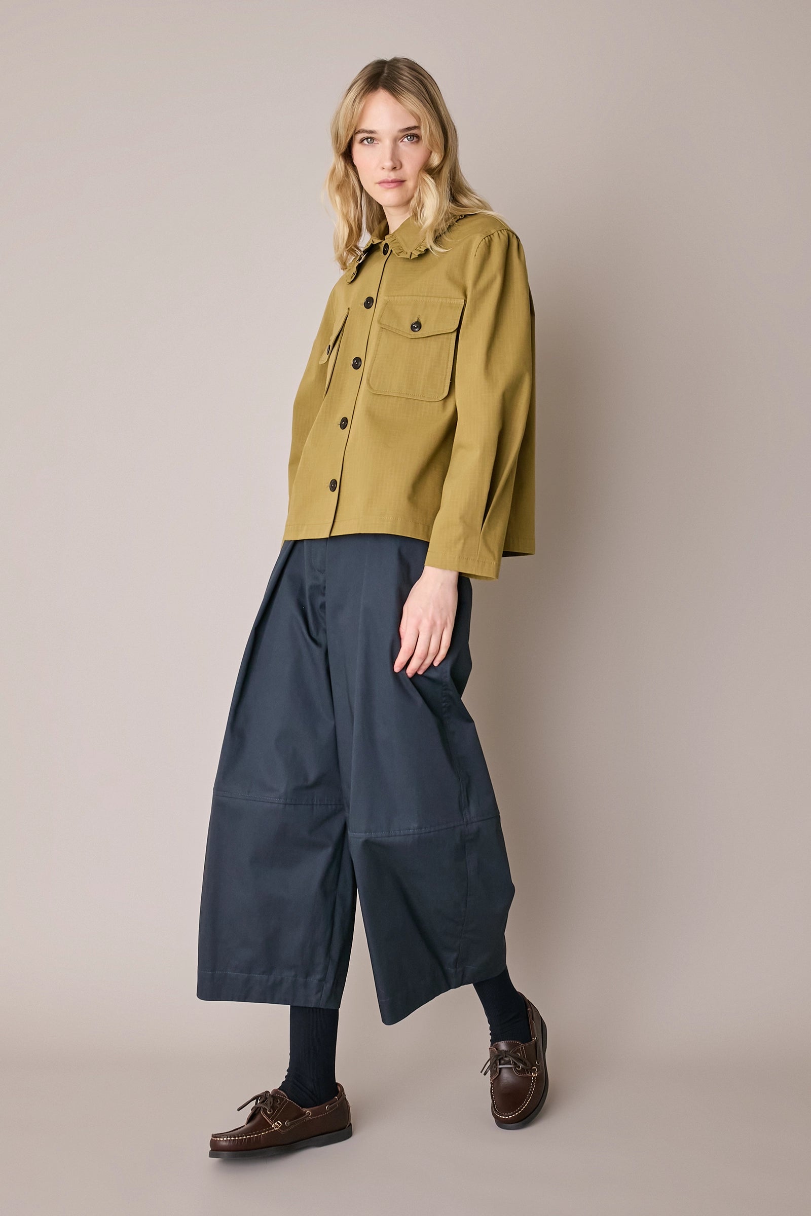 Giacca in cotone ripstop con colletto volant