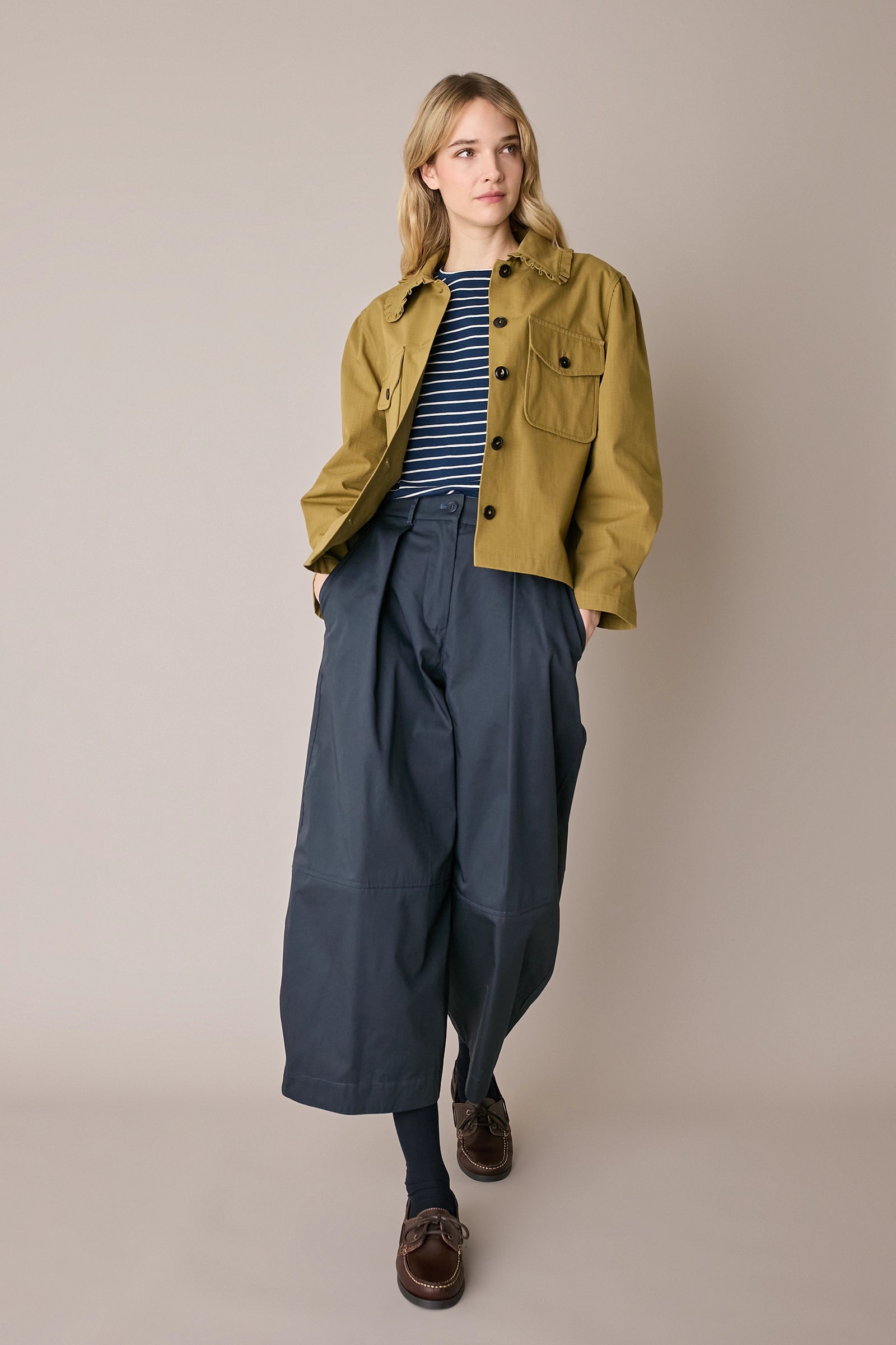 Giacca in cotone ripstop con colletto volant