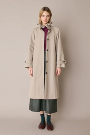 Trench con colletto volant