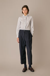 Camicia stretch con colletto stondato