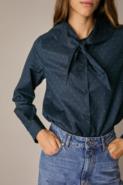 Camicia con colletto foulard