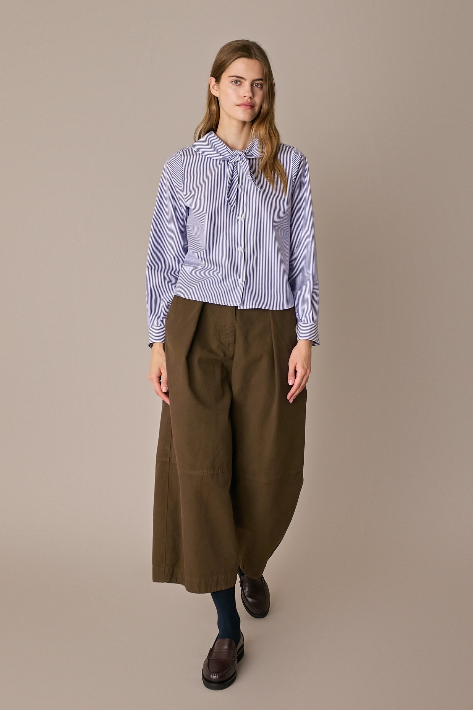 Camicia con colletto foulard
