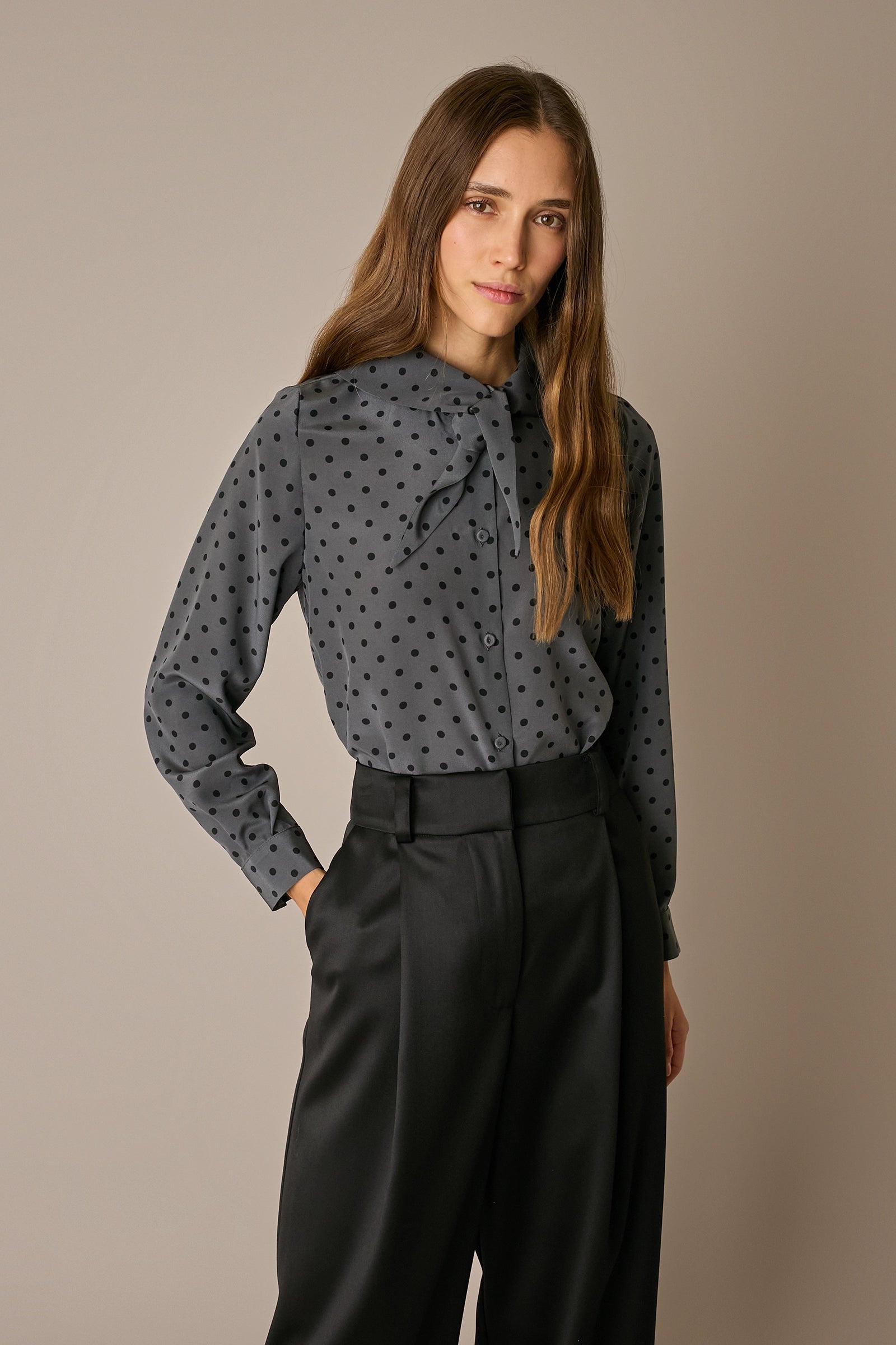 Camicia in seta con colletto foulard