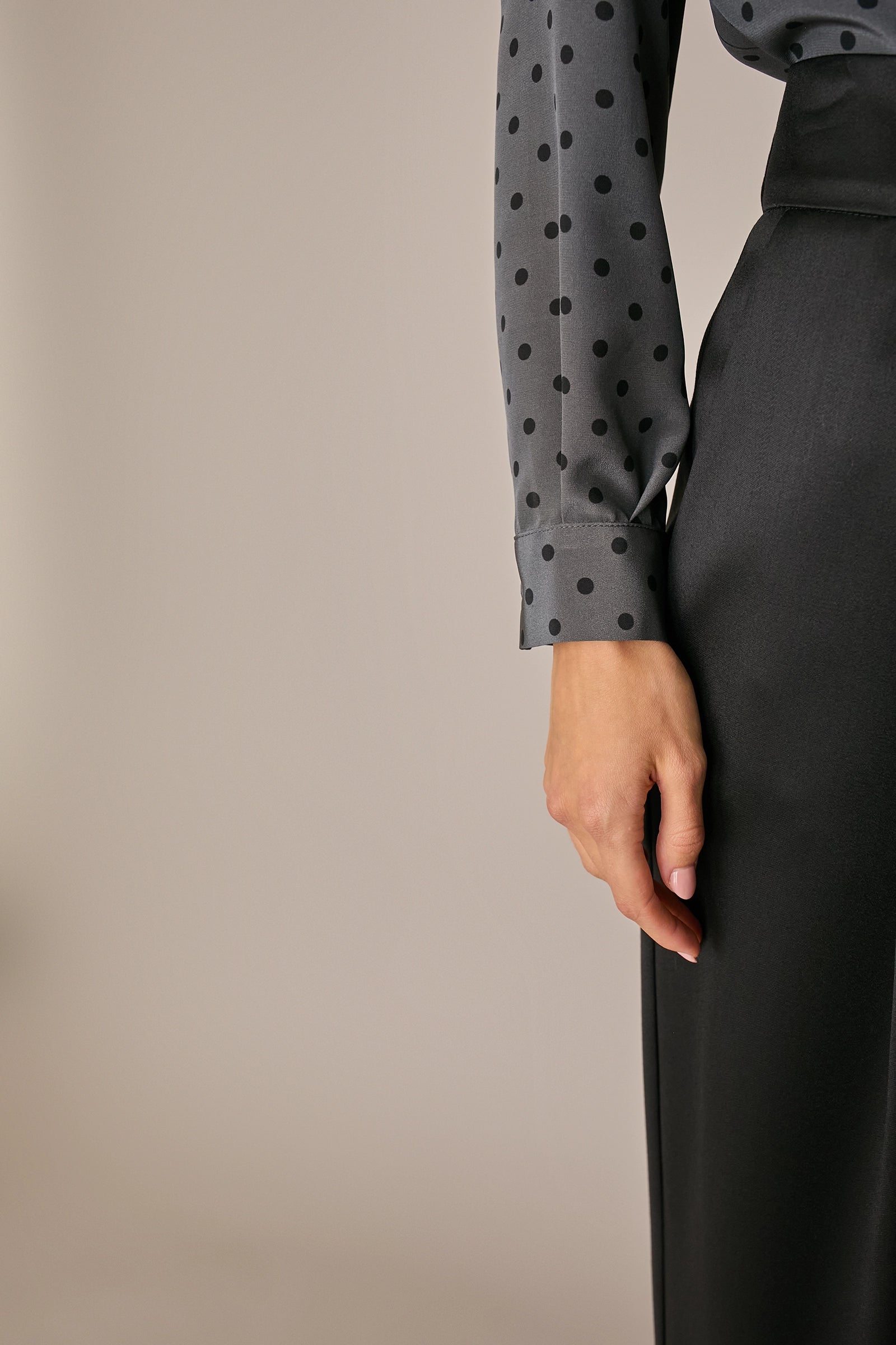 Camicia in seta con colletto foulard