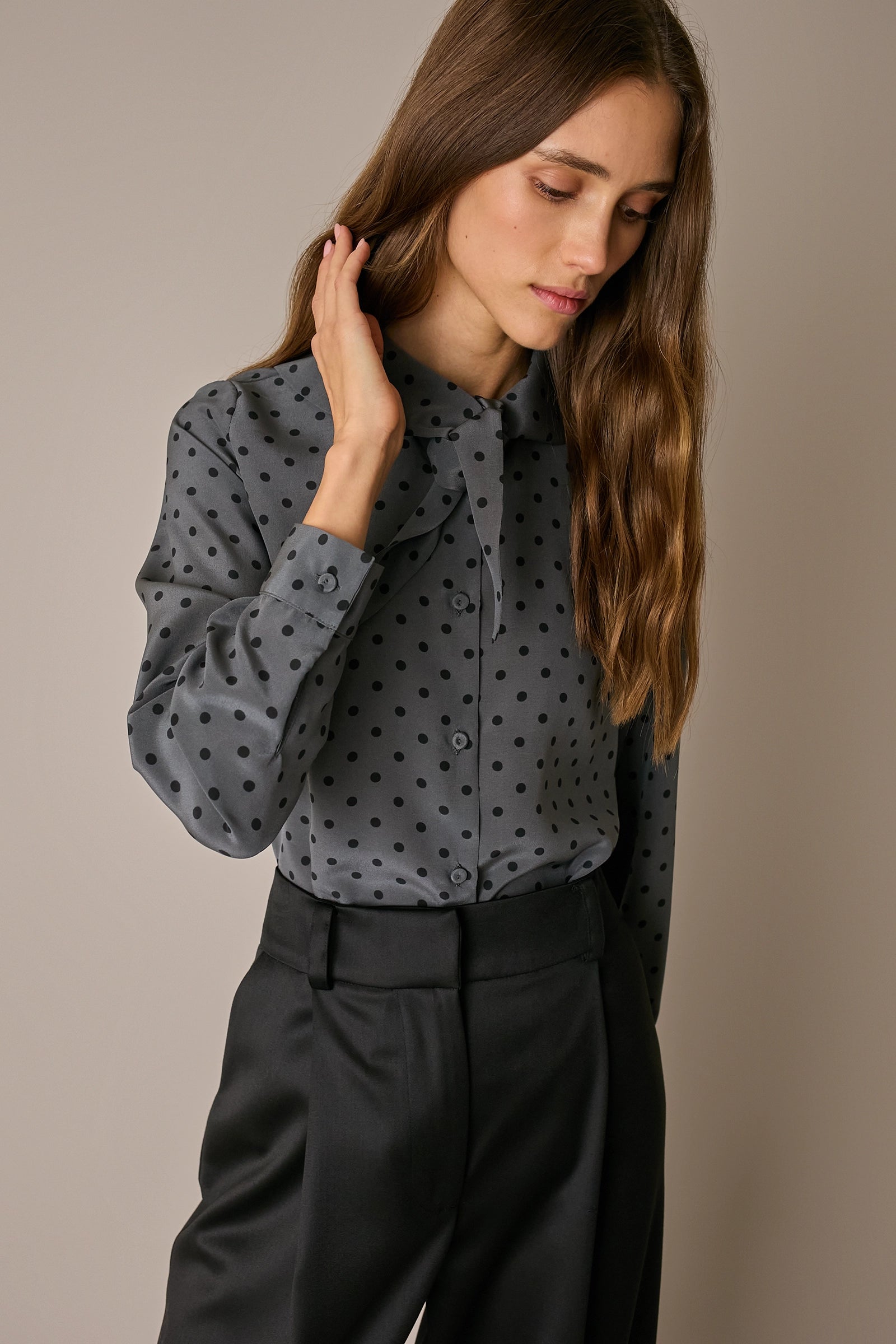Camicia in seta con colletto foulard