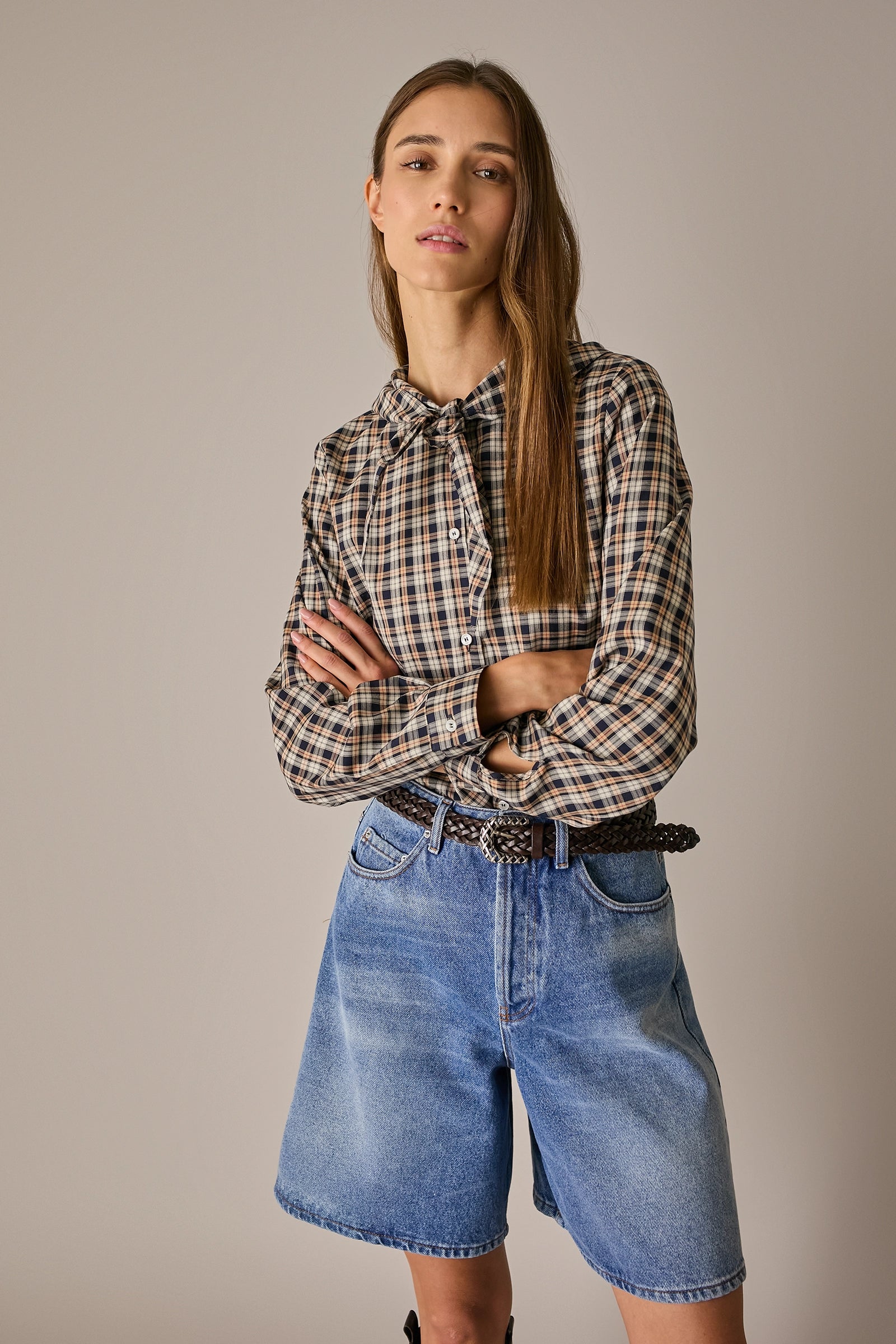 Camicia in seta con colletto foulard