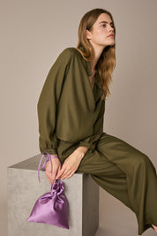 Camicia in seta con scollo fluido