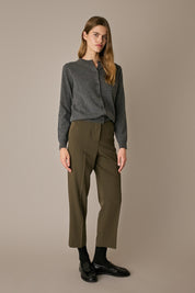 Pantaloni in lana elasticizzata con piega verde bosco, pieghe frontali in lana elasticizzata