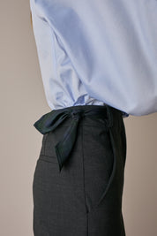 Pantaloni in lana con fiocchi in seta