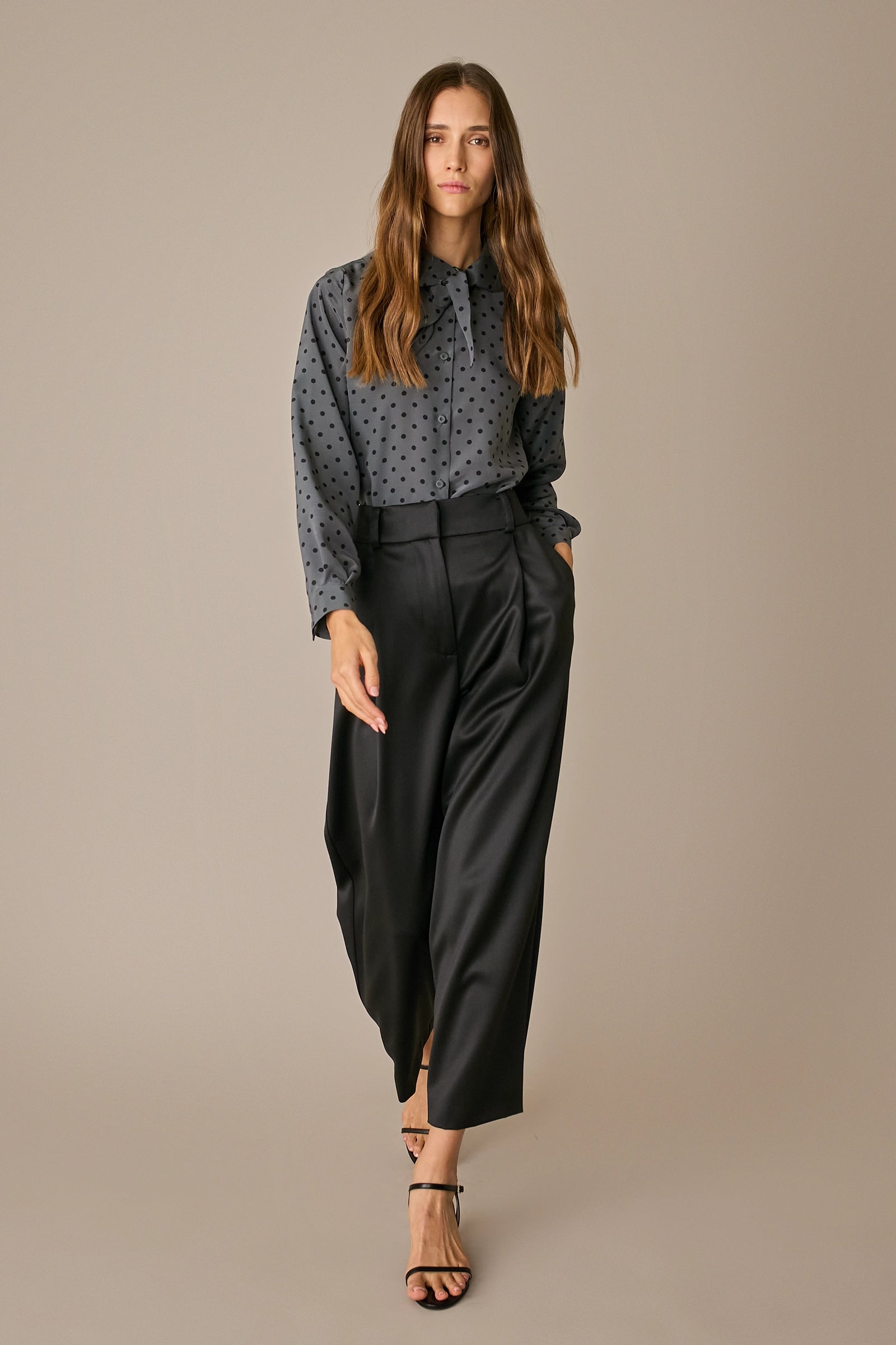 Pantaloni in raso di lana