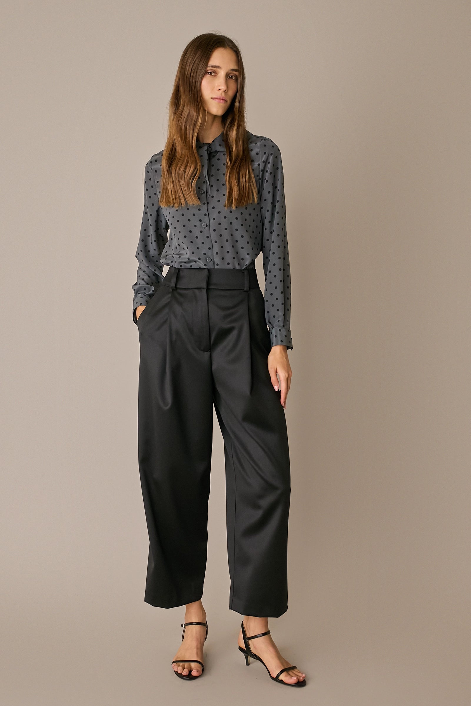 Pantaloni in raso di lana