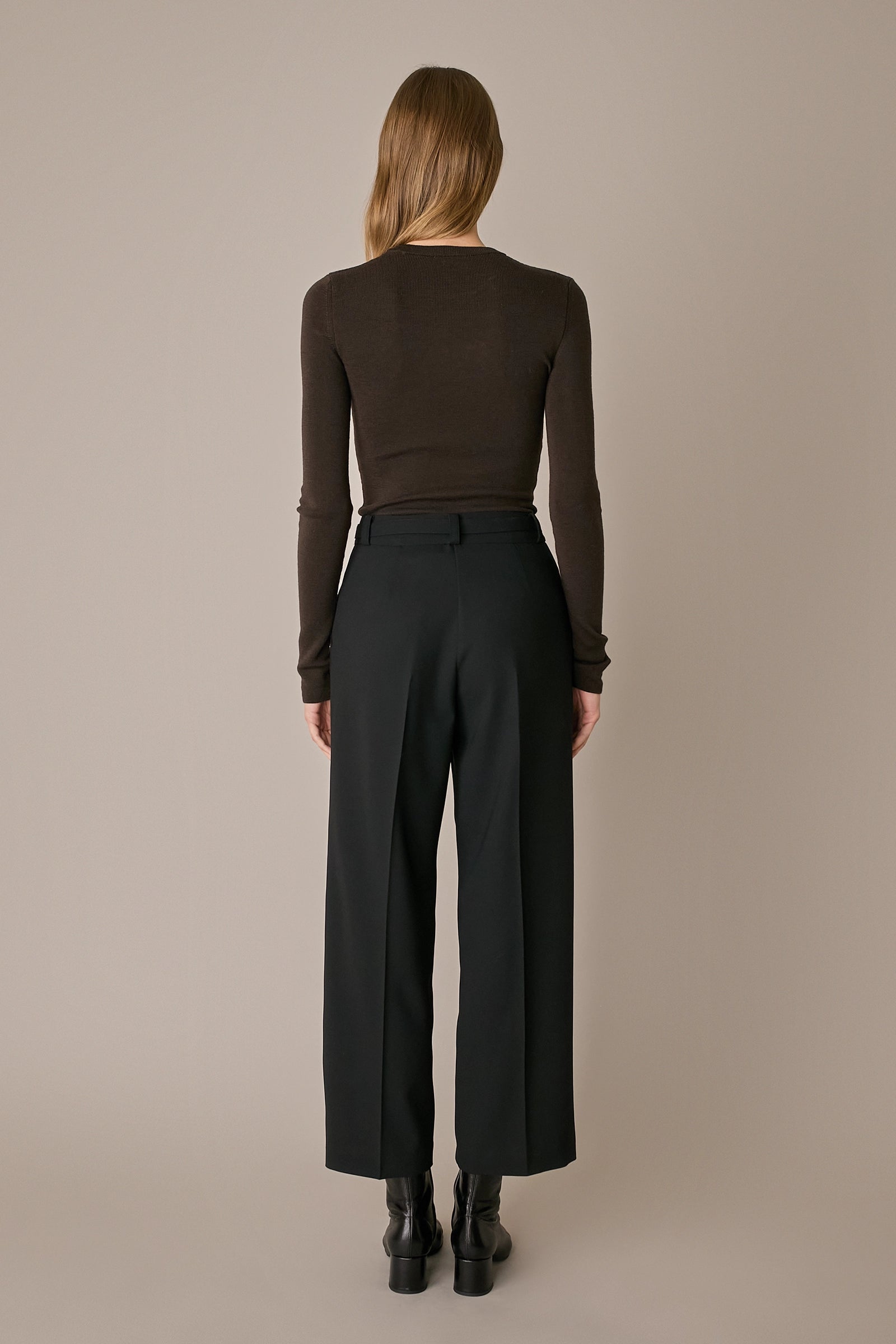 Pantaloni in lana stretch con cintura nero, vestibilità regolare e cintura coordinata