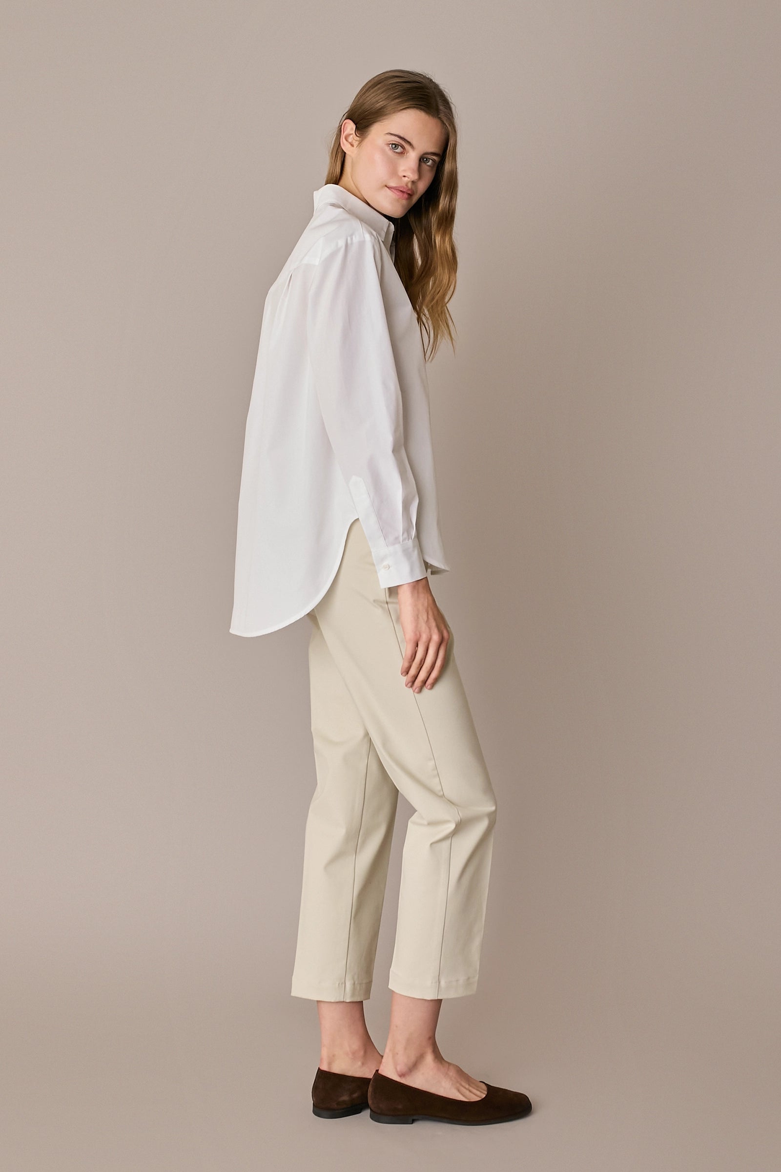 Pantaloni con piega in cotone elasticizzato