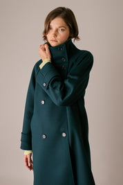 Cappotto con collo alto in lana e cashmere verde scuro