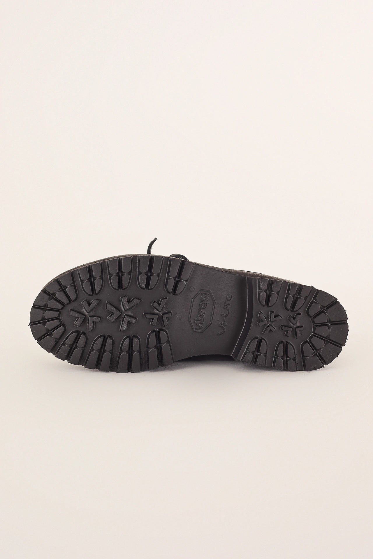 Leather desert boots with Vibram sole