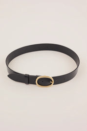 Cintura in pelle con fibbia ovale