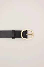 Cintura in pelle con fibbia ovale
