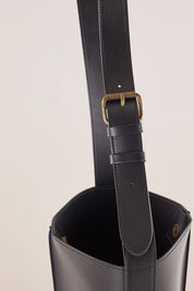 Borsa a secchiello in pelle
