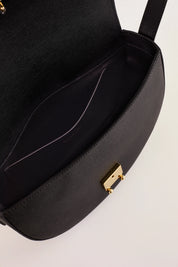 Borsa mezzaluna