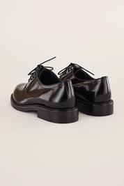 Smooth leather lace-up shoes