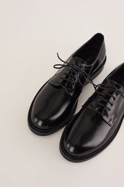 Smooth leather lace-up shoes