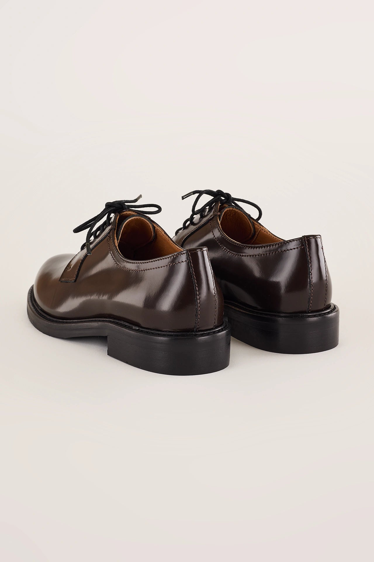 Smooth leather lace-up shoes