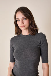 Short-sleeved wool crewneck 