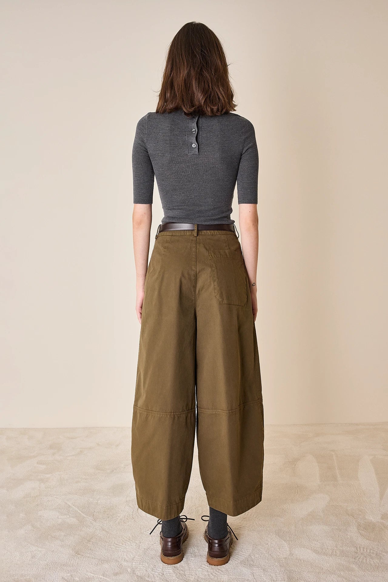 Short-sleeved wool crewneck 