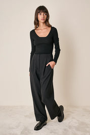 Maglia con scollo tondo in lana merino extrafine