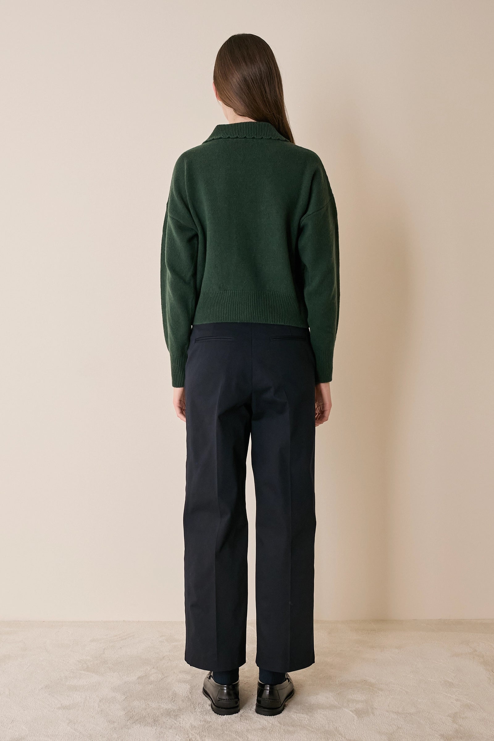 Polo in lana e cashmere con colletto smerlato