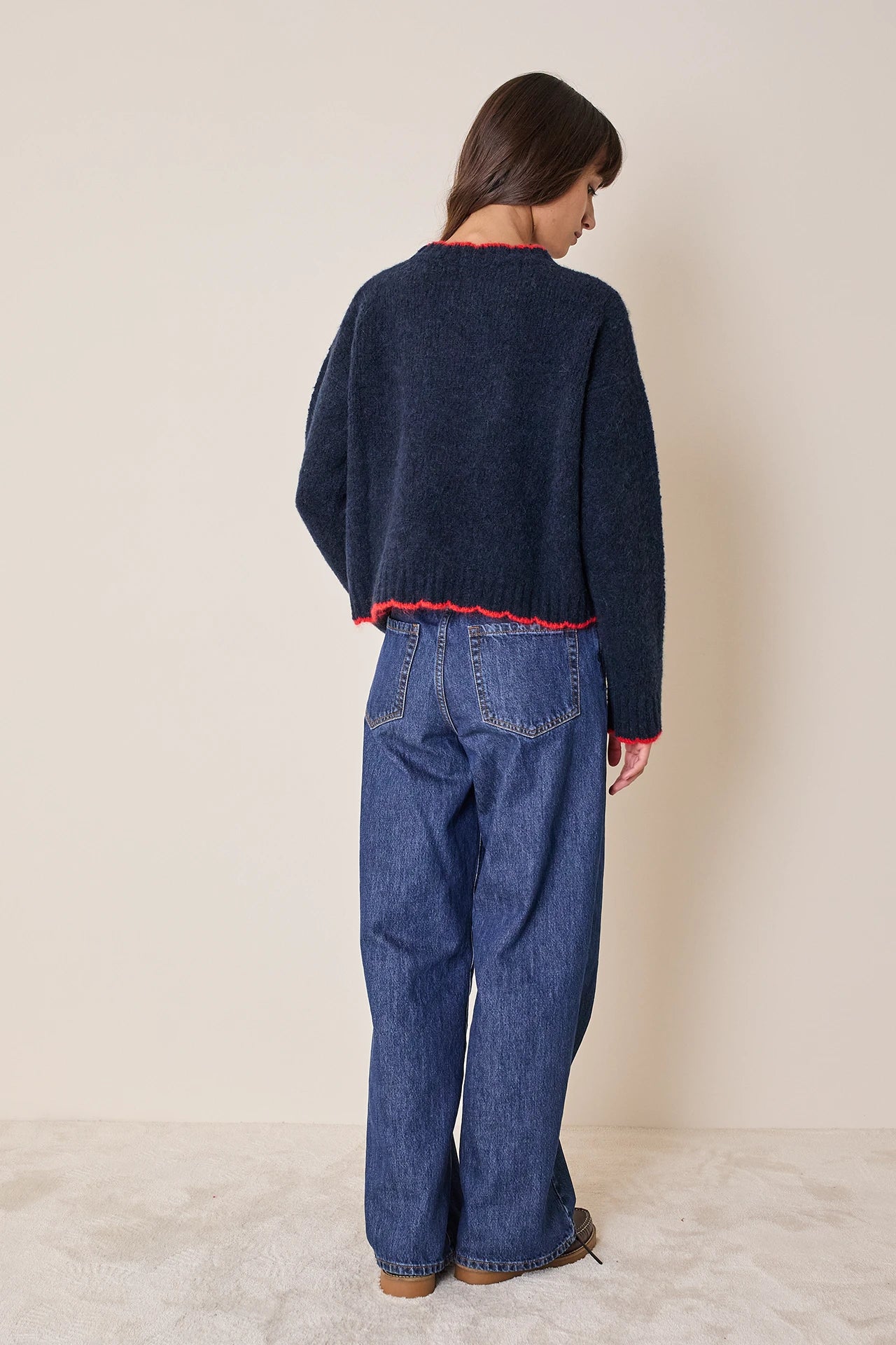 Maglia in alpaca con bordi smerlati