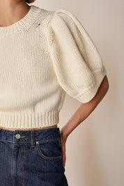 Maglia in lana merino con maniche a sbuffo