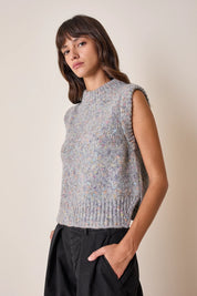 Buttoned mélange yarn vest