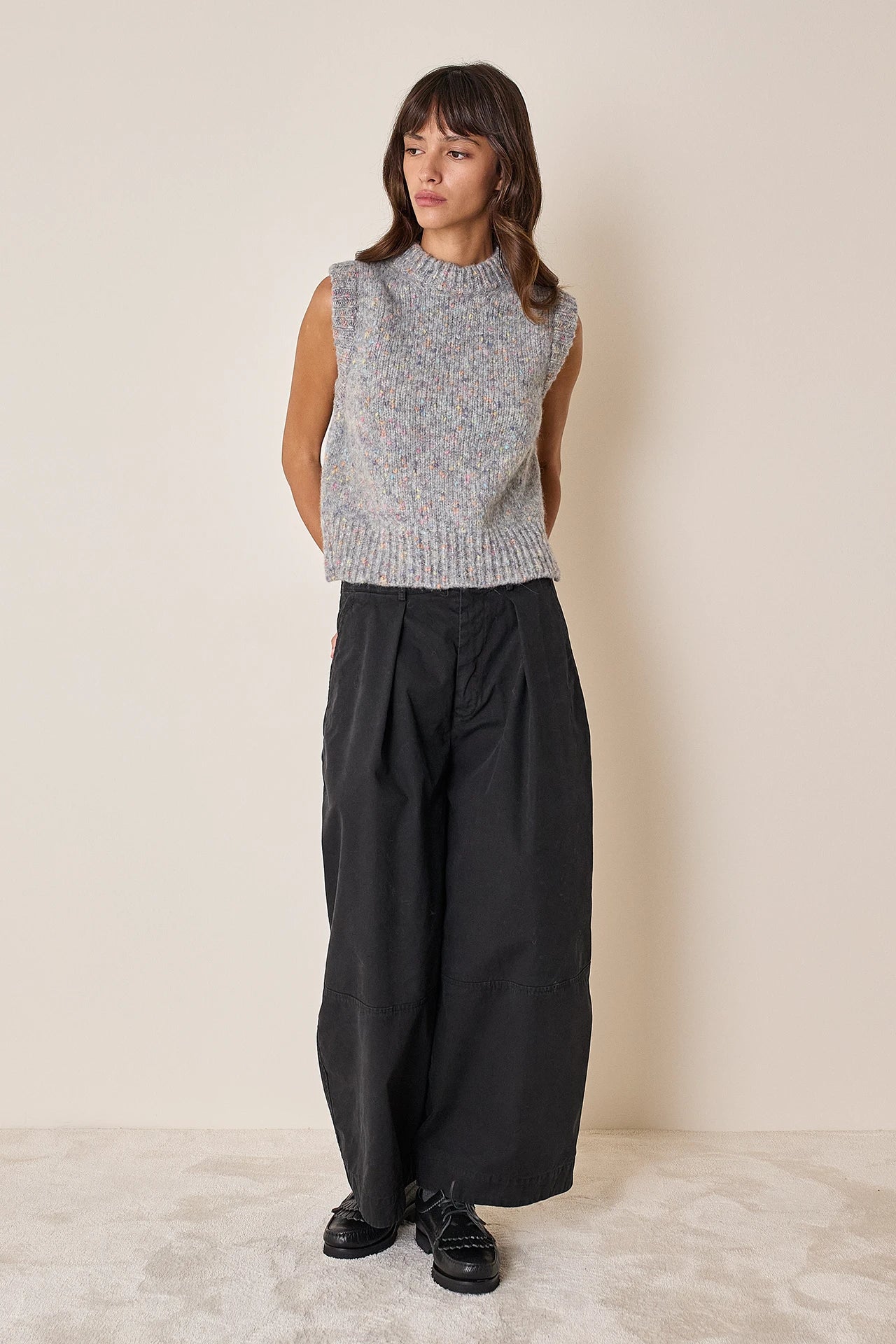 Buttoned mélange yarn vest