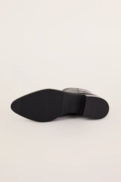 Pointed toe ankle boots with low heel