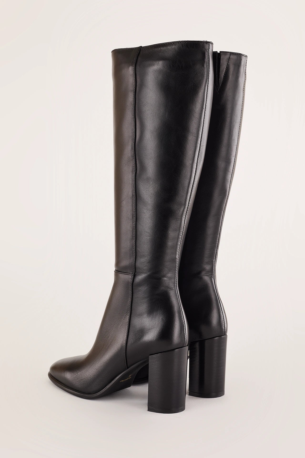 Leather high boots with 8 cm heel
