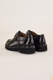Leather lace-up shoes with chunky sole