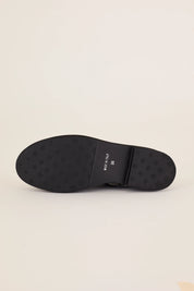 Leather lace-up shoes with chunky sole