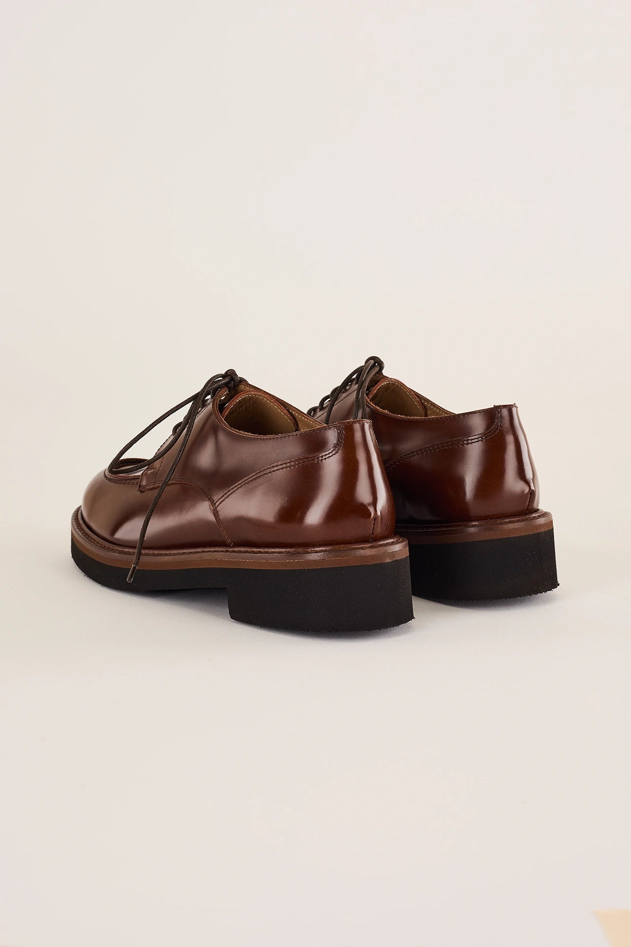 Leather lace-up shoes with chunky sole