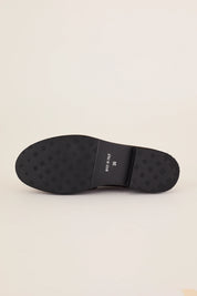 Leather lace-up shoes with chunky sole