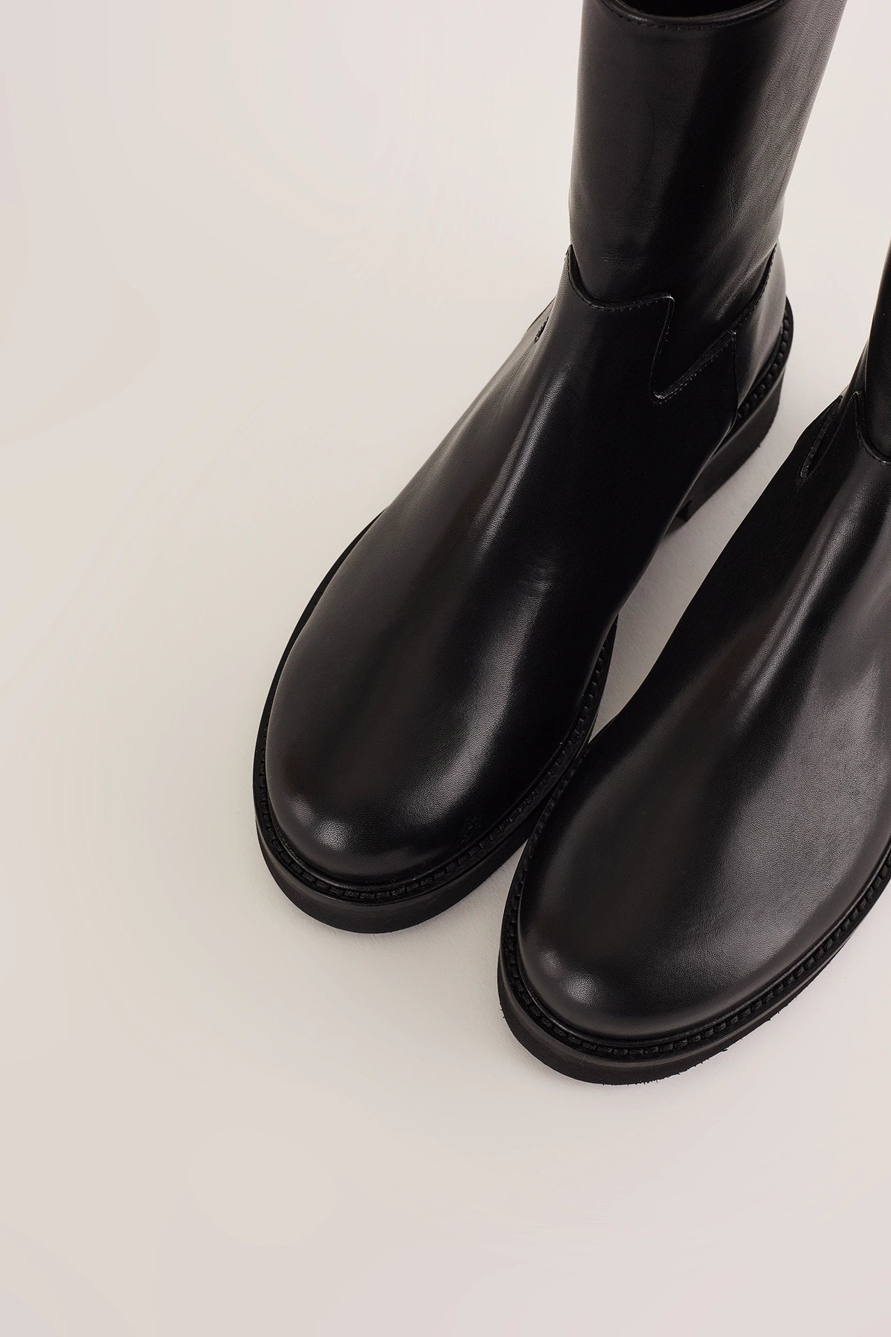 Leather boots with chunky sole