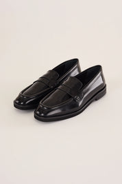 Square-toe loafers