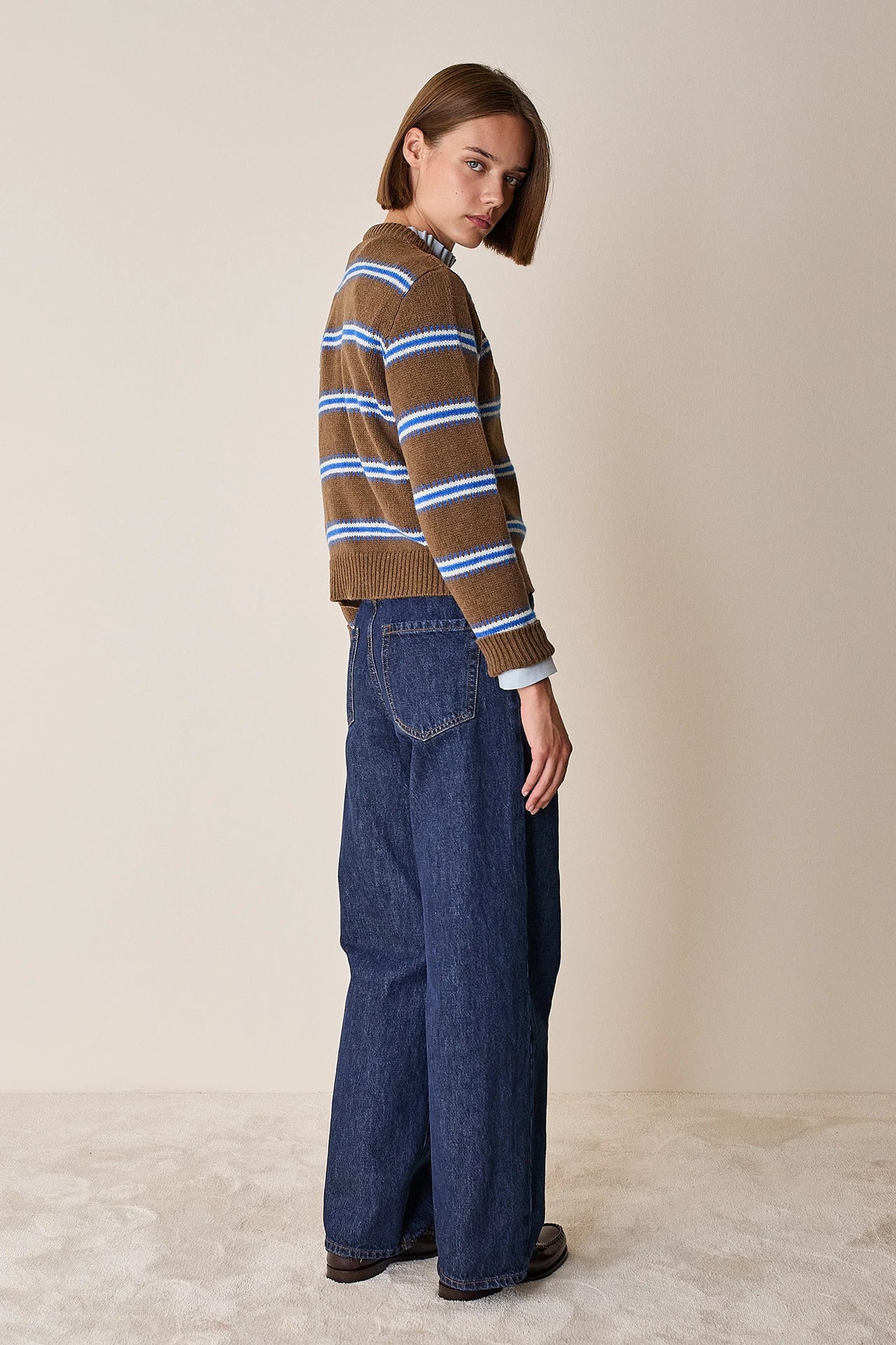Maglia girocollo con righe jacquard