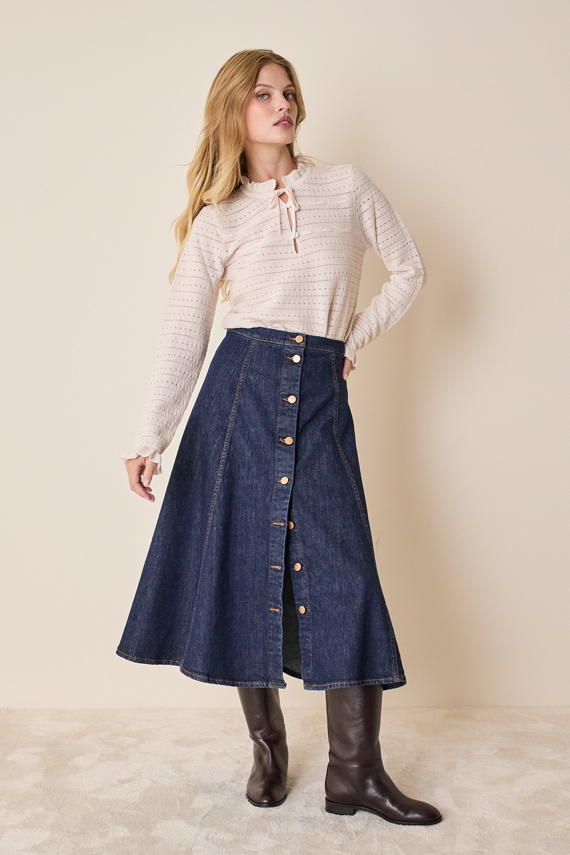 Maglia traforata con laccetto