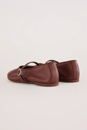 Ballerine in nappa con cinturino