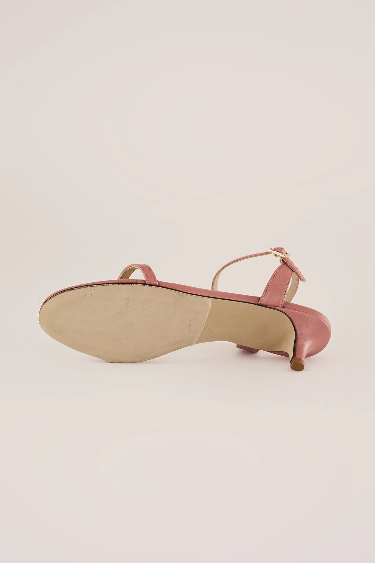 Sandali con kitten heel