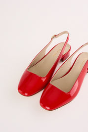 Slingback con scollo quadrato