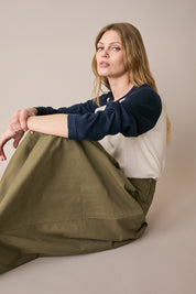 Maglia stile baseball con maniche raglan