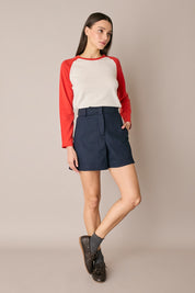 Maglia stile baseball con maniche raglan