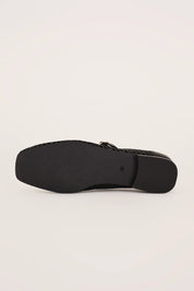 Ballerine in pelle traforata con cinturino